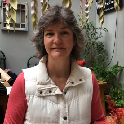 moodevlin's profile picture. Wife,mom,ouma,sister,recruiter, saved and not everyone's cup of tea 😱