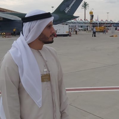 طيار و قبطان في طيران الامارات علي ا380 دبلوم طيران من جامعة بريطانيا. اماراتي ووطني لدار زايد.Safety manager with Emirates Airline. Captain on A380