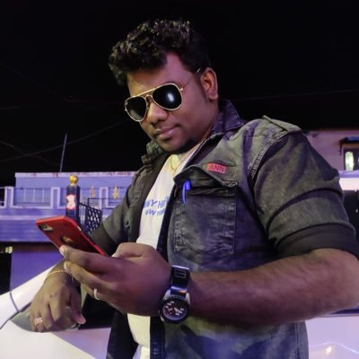 b28499008de34f6's profile picture. 