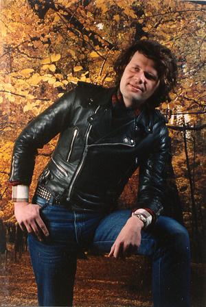 HansMichaelChi's profile picture. Photography,Chin cult.,guzheng,art,composition,architecture,Indones. cult.,Dutch-Indon. cult.,Japan cult,Sixties.