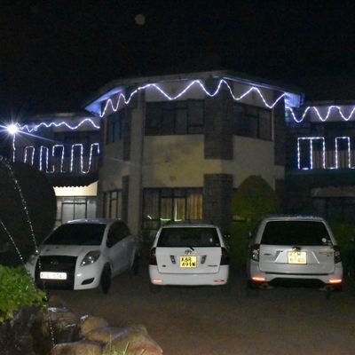 for fingerlicking food..drinks..entertainment and accomodation