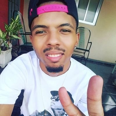 leeh_N90's profile picture. 