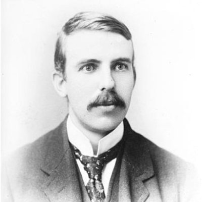 RutherfordAlex6's profile picture. professeur de physique-chimie en lycée
La science est soit de la physique, soit de la philatélie.
All science is either physics or stamp collecting.