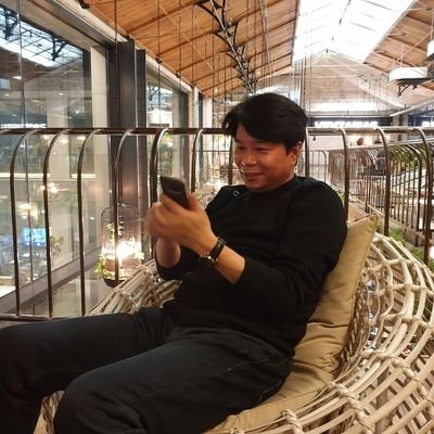 ksje5766's profile picture. 하늘
바다
커피숍