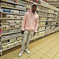 DanielBrownny's profile picture. My voice....... My dancing steps.......