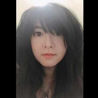 台湾出身のMindyです。HM/HRと三味線が大好きで、ライブのスタッフになることが趣味です 。一番やりたいのは日本の良いバンドを台湾へ広めることです。台湾ライブに興味がある方、ご連絡を待っておりますよ\m/ @takasagofestTW よろしく🎶