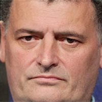stevenm_joke's profile picture. I nicked @StevenWMoffat's old username
