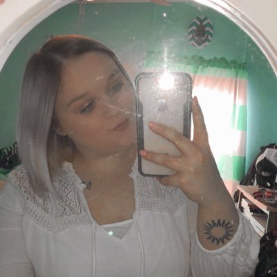 Profile Picture of Jaclyn Elizabeth Cox (@jaclyncox05) on Twitter