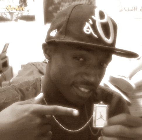 Brandon2PC's profile picture. Black.