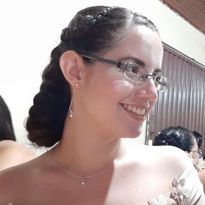 Católica ⛪✨ Economista en proceso 📊 Defensora de la vida 💙 Rohayhu Paraguay 🌻