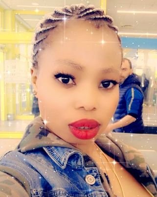 LizzyJude4's profile picture. style