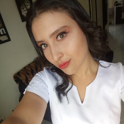 SeleneMarin2's profile picture. Insta: @Selenemarin2