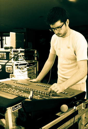 ianhmltn's profile picture. Live sound engineer and travelling extraordinaire...