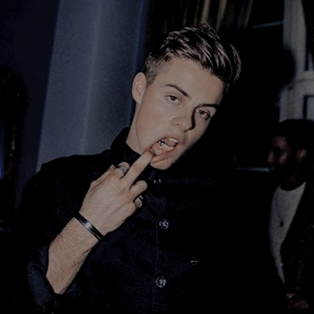 — ❝i don't care and it's not my fault anyway.❞ 〔 durmstrang ↷ slytherin 〕