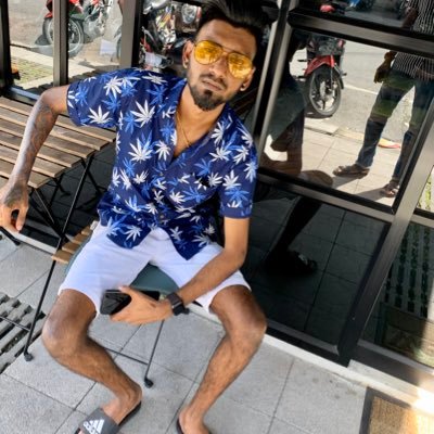 Sivamoh35304486's profile picture. 