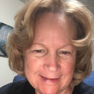 lea_karri's profile picture. Love information and I’m funny and smart