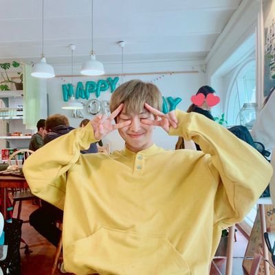 panpanpanijoon's profile picture. continuously loving and receiving love @BTS_twt 🐳

a fan acc