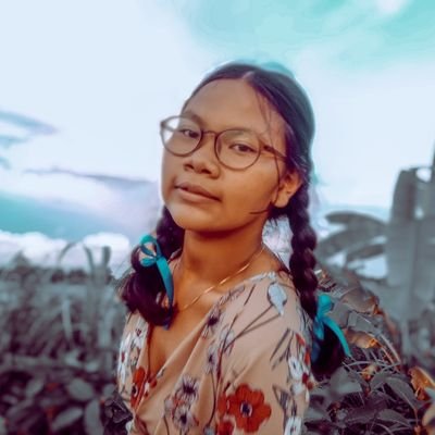 tugekknia's profile picture. tugeknia