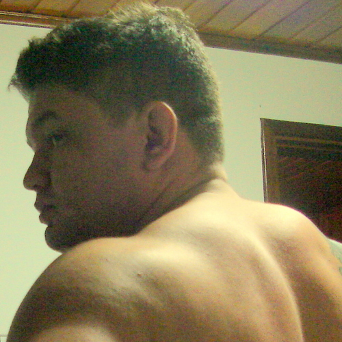 eu... akele mesmooo, de Curitiba/Ponta Porã morando em Santa Catarina, faixa-preta de jiu jítsu, médico... apaixonado por MMA...