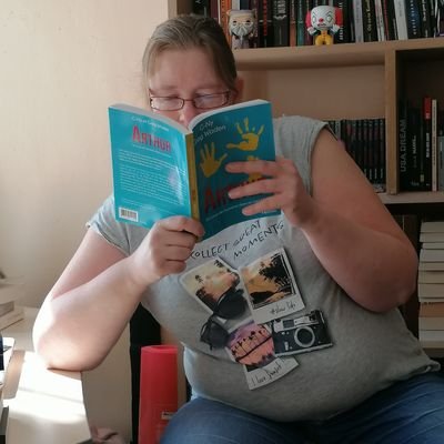 #Lectrice,#booktubeuse, amoureuse des mots
https://t.co/KaKKW7xbaM