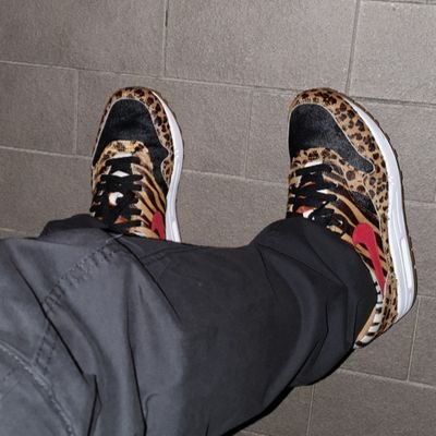 g_ivan27's profile picture. Sneakers enthusiast