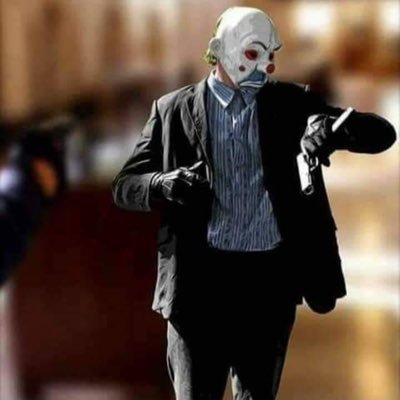 كن شخصاً يستضاء به املاً و اصنع من نفسـك روحاً يحبهـا الله