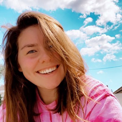 emz_nagy's profile picture. Happiness, you deserve it.