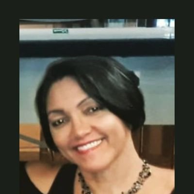 Dra en Medicina, Endocrinologa , Divertida y Feliz con el mundo , Escritora de mi propia Vida..
