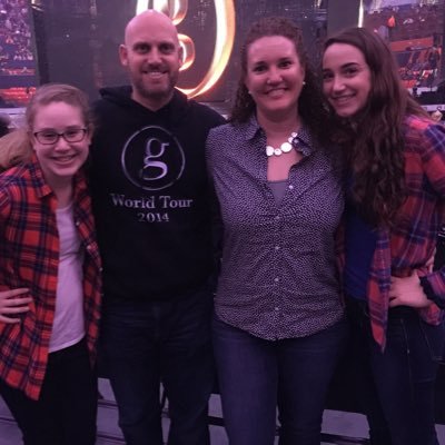 I’m Ryan. Devoted to all things Garth Brooks-my hero. I love his music but live for his LIVE shows. 35 shows and counting. #Funatic