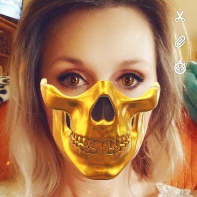 Prissypuss71's profile picture. 