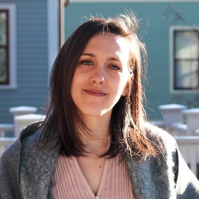 afraupascual's profile picture. she/her