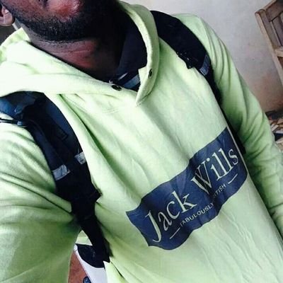 étudiant en droit privé...aime le basketball... les jeux vidéos...mangas....
