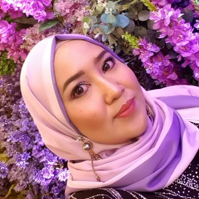 LinaAmeer4's profile picture. i am fulltime hse wife...i am doing parttime business at home....i love handmade...i'm doing handmade products...