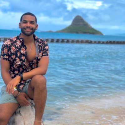 boloh_'s profile picture. La vida es corta, disfruta el momento. Sin prisa, pero sin pausa.🤨🖖🏾