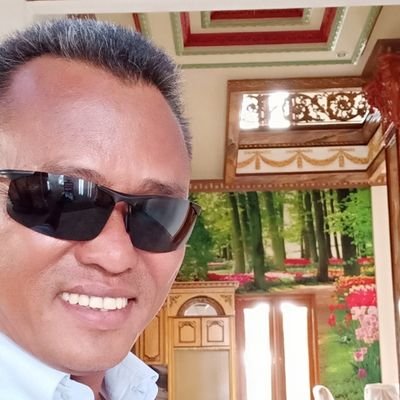 jangan pernah menyakiti jika tidak ingin disakiti.