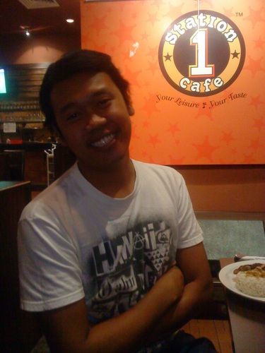 RozaimiRoslan's profile picture. 