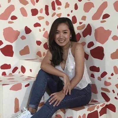 riacajanding's profile picture. 