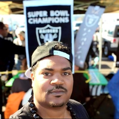 Just a man who loves Raiders Film.

Follow and I will follow back!

if you like a video retweet so other Raider fans can see the goods....