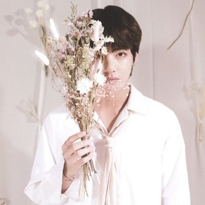 vsooframes's profile picture. For Jisoo and Taehyung