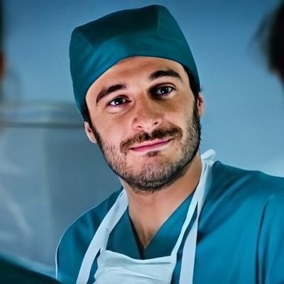 #teamCC 👨🏻‍⚕️ || Dalla serie ''L'allieva'' di Alessia Gazzola 📚 || Instagram: https://t.co/aaXGhsS4cz