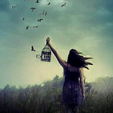 EveliZin's profile picture. citizen of the world...❤️☀️💚