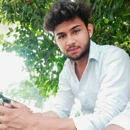 Abhinav31565682's profile picture. 