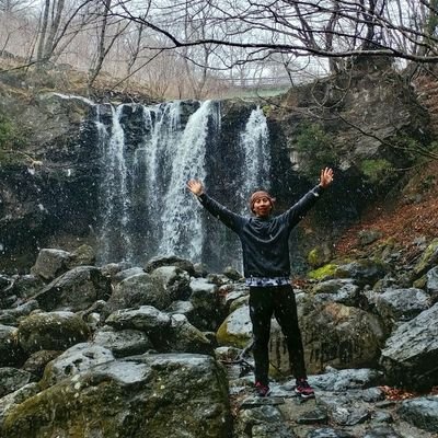 ruro28's profile picture. 前職はホームセンター勤務。
今年もライブ見は地元中心で少なめ。
　　　　　                              ライブはブルエン、aiko、高橋優、いきものがかり、JAWEYE、9mm、リズミック、ラッコ、goomieyなど見に行ったりします。