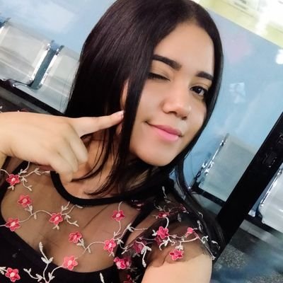 __itsmefox's profile picture. 📮 :  𝟷𝟿𝟿𝟼 ✧  Fᵣₑₑ ₛₒᵤₗ 🍂.

  🌙
                                                                                          ✨  ᴵ'ᵐ ʸᵒᵘʳ ᶠⁱˡᵗᵉʳ ✨.