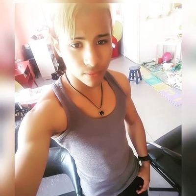 Nicolalejandro8's profile picture. Gosto muito do mar, da vida, vivendo na esperança e sempre feliz na saúde e na doença, nos bons e nos maus momentos, porque meu coração é grande e forte