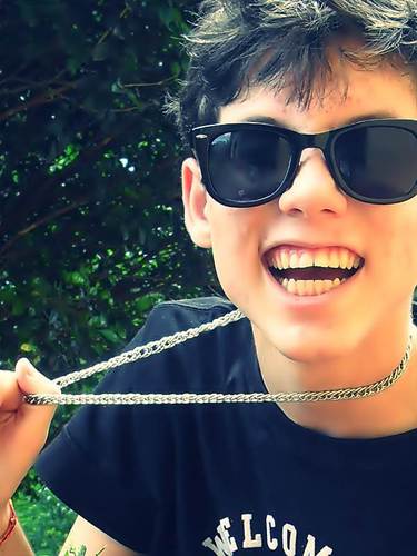 Twitter Oficial de Matheus Oliveira Brasileiro .
Twitter atualizado pelo Proprio. Gosto de Atuar , super fotogênico , e cantar nas horas vagas .Prazer 
segui