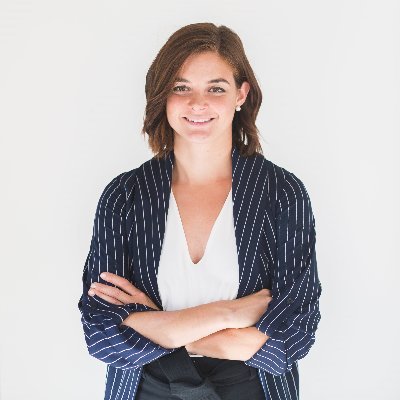 ellasmitoficial's profile picture. Oi, eu sou Ella Smith.
Sou Nutricionista e empreendedora.
Nasci nos EUA, mas desde 2010 moro no Brasil, tenho participação em vários cursos e especialização.