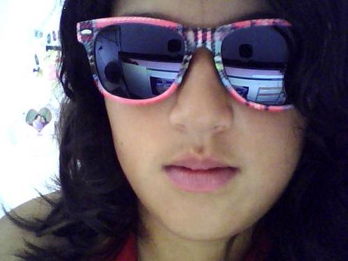 pagessi's profile picture. sou alta,magra,estou de oculos escuros cabelos soutos