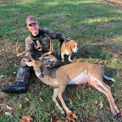 Thompson__32's profile picture. 