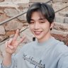joeyyloves's profile picture. Header: by (i dont rmb)! Live like you'll never regret. ENG/한/中 👌🏻 #WannaOne #워너원 #워너블 #MAY #밥알 #HANEUL #하늘 #WELO #WIND #ABNEW #VIP #iKonic #Innercircles